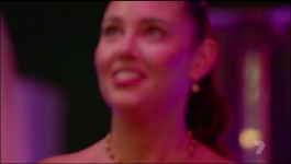 Stranded On Honeymoon Island Au - Season 01 Episode 02